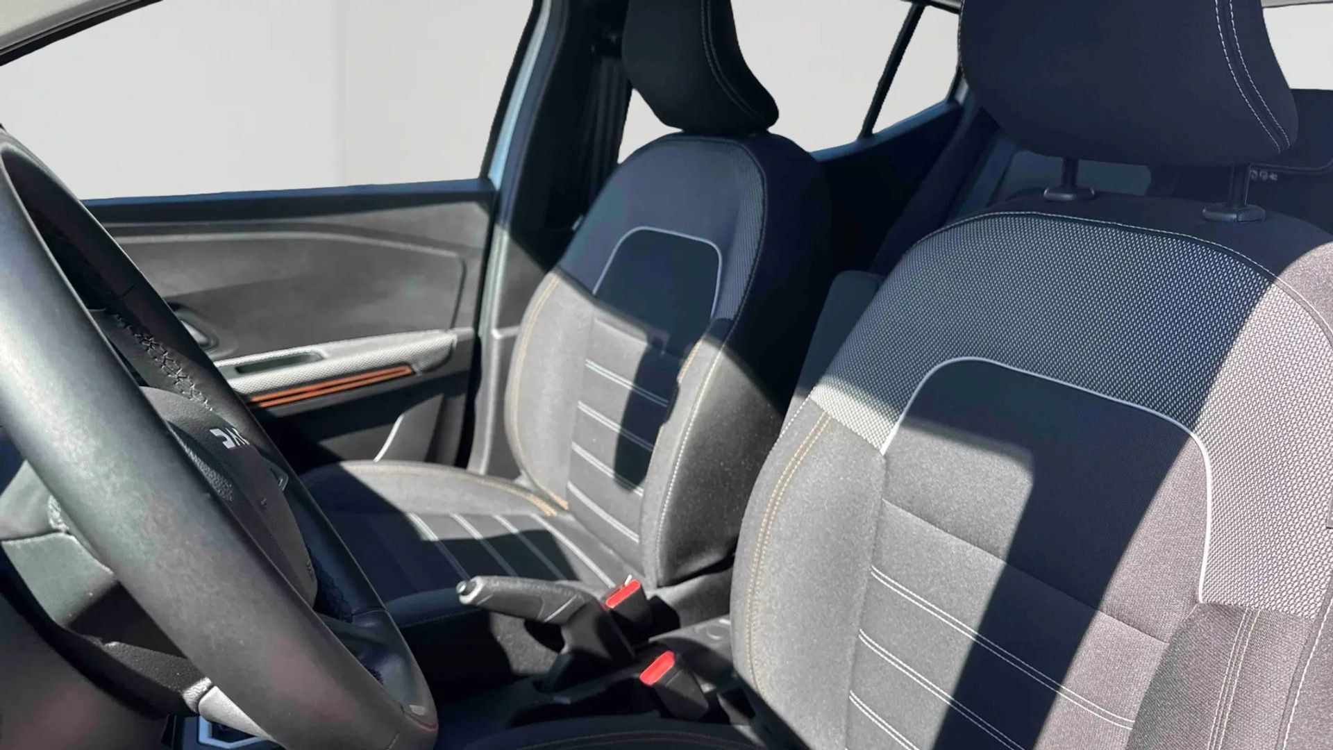 DACIA Sandero — photo 5