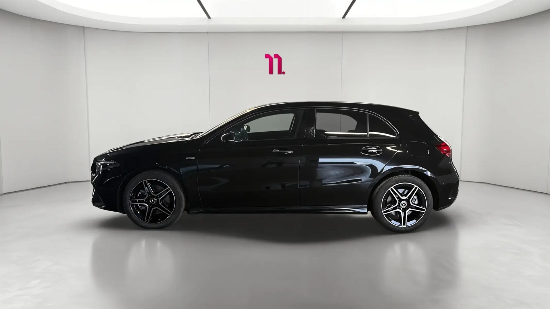 MERCEDES A 250e — photo 3
