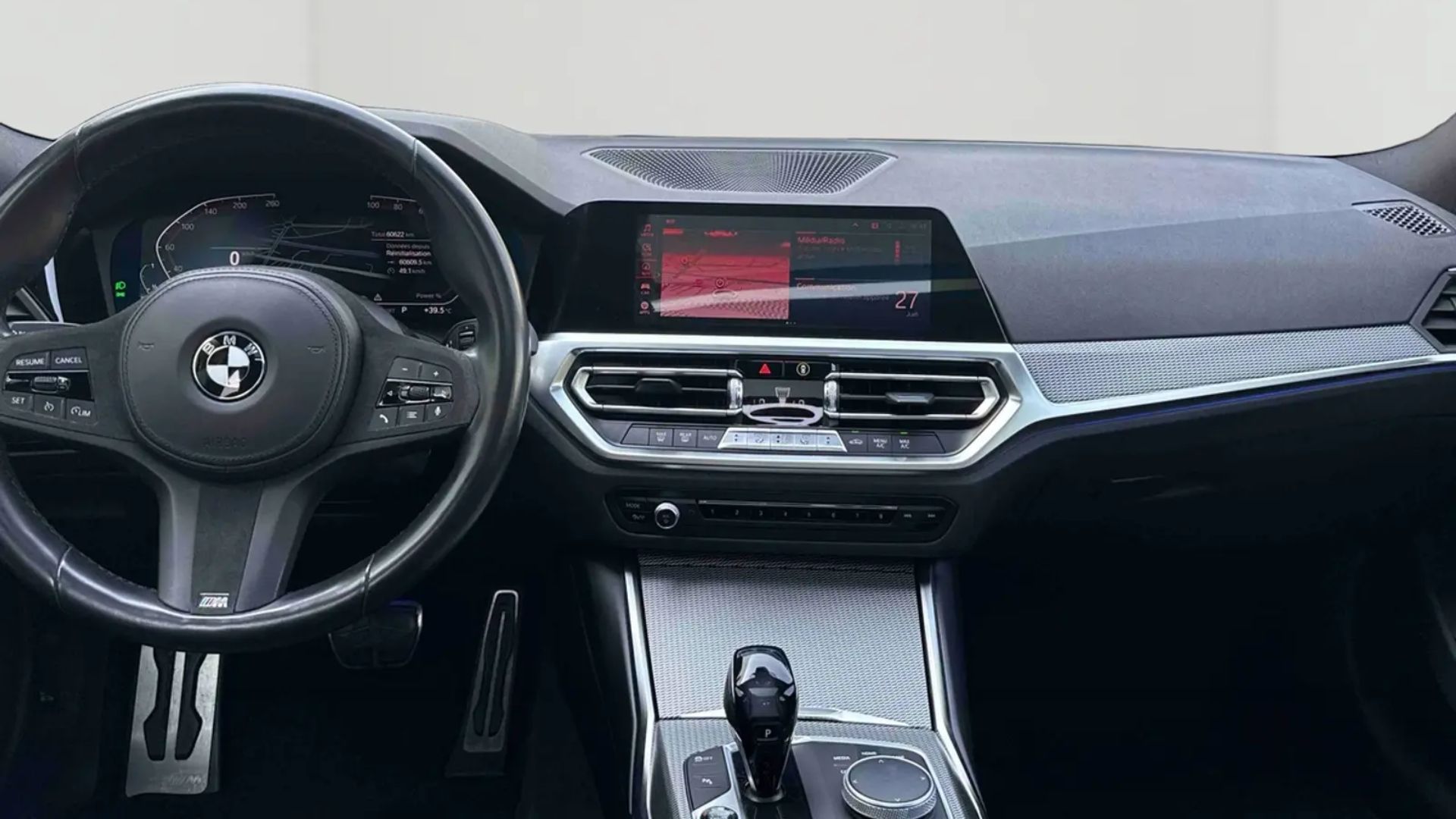 BMW 320i — photo 4