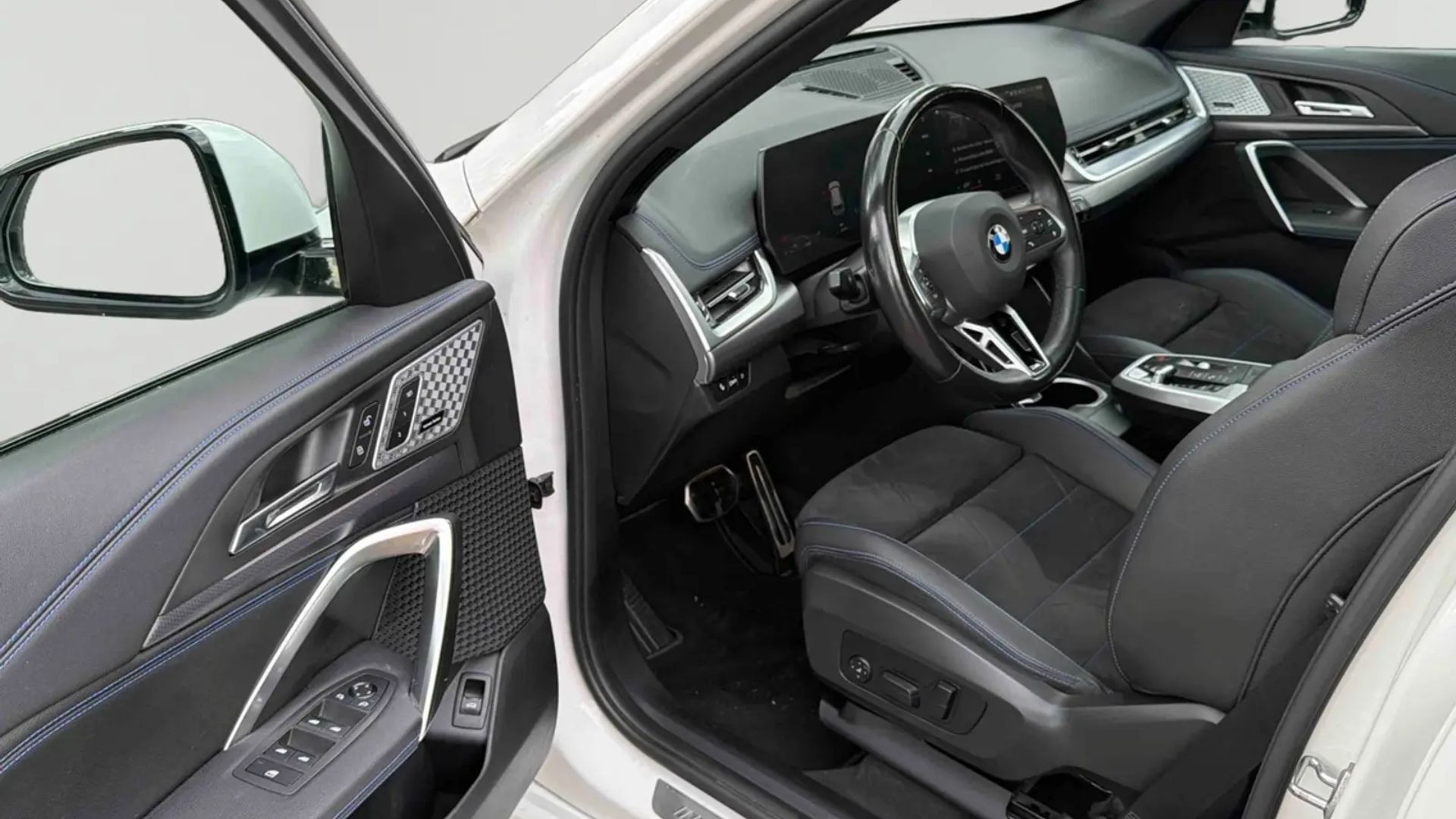 BMW X1 23d — photo 5