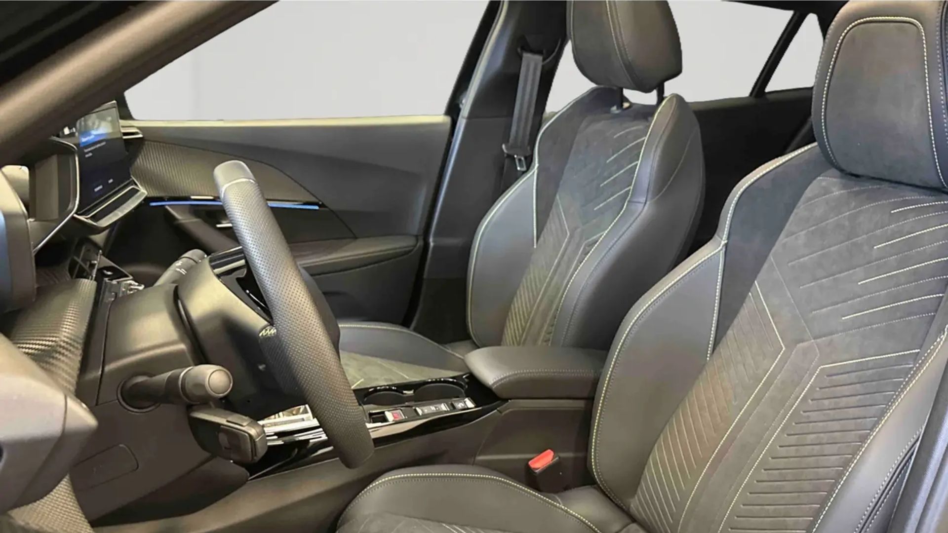 PEUGEOT 2008 — photo 5