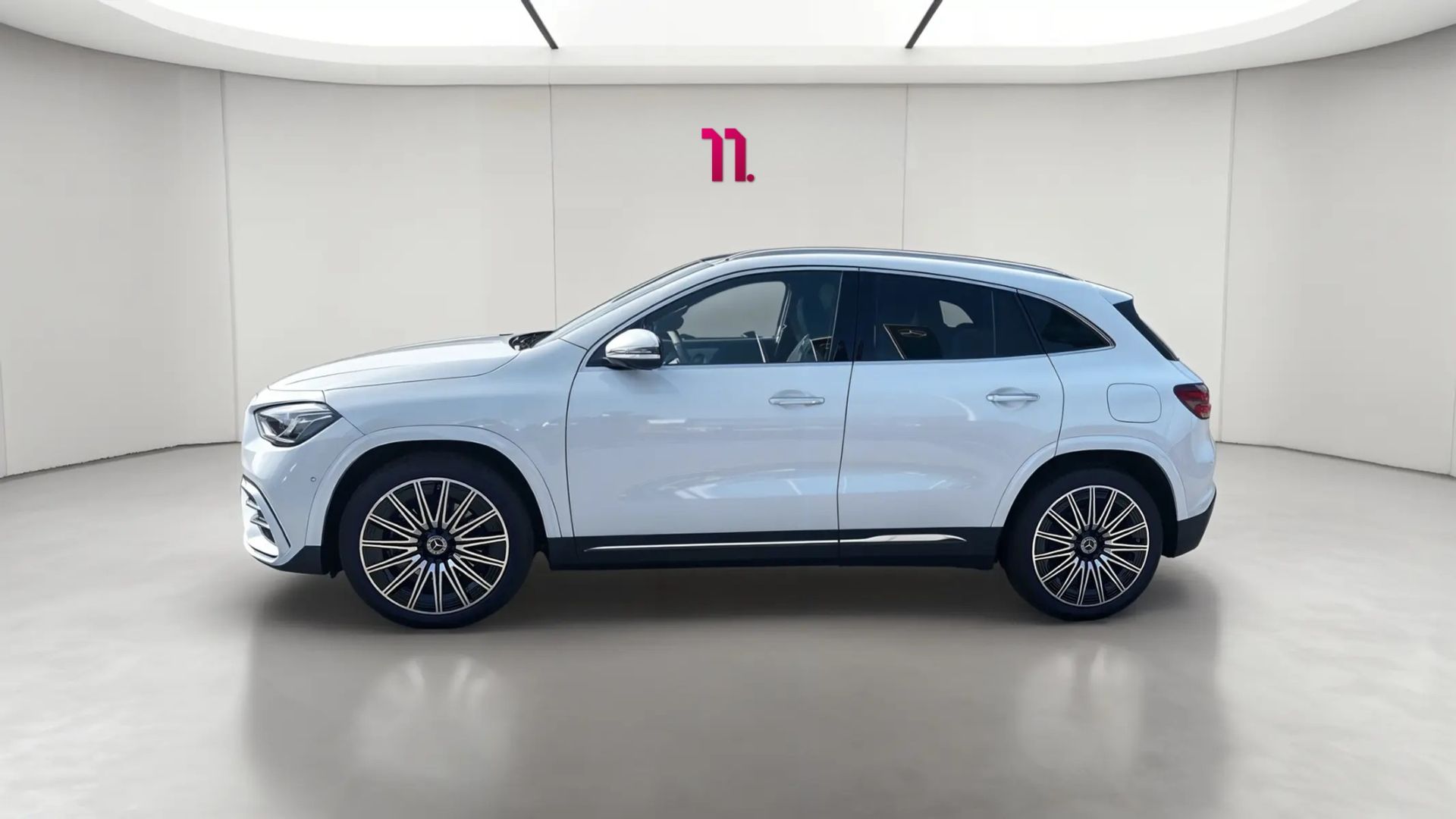 MERCEDES GLA 200d — photo 3