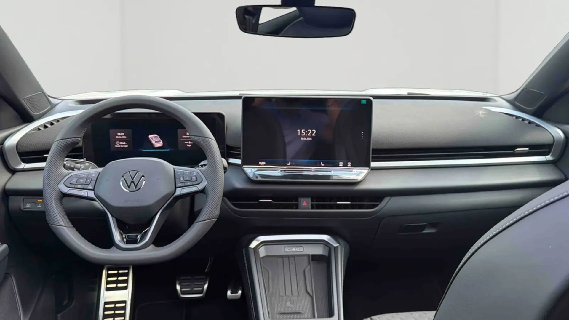 VOLKSWAGEN T-ROC — photo 4