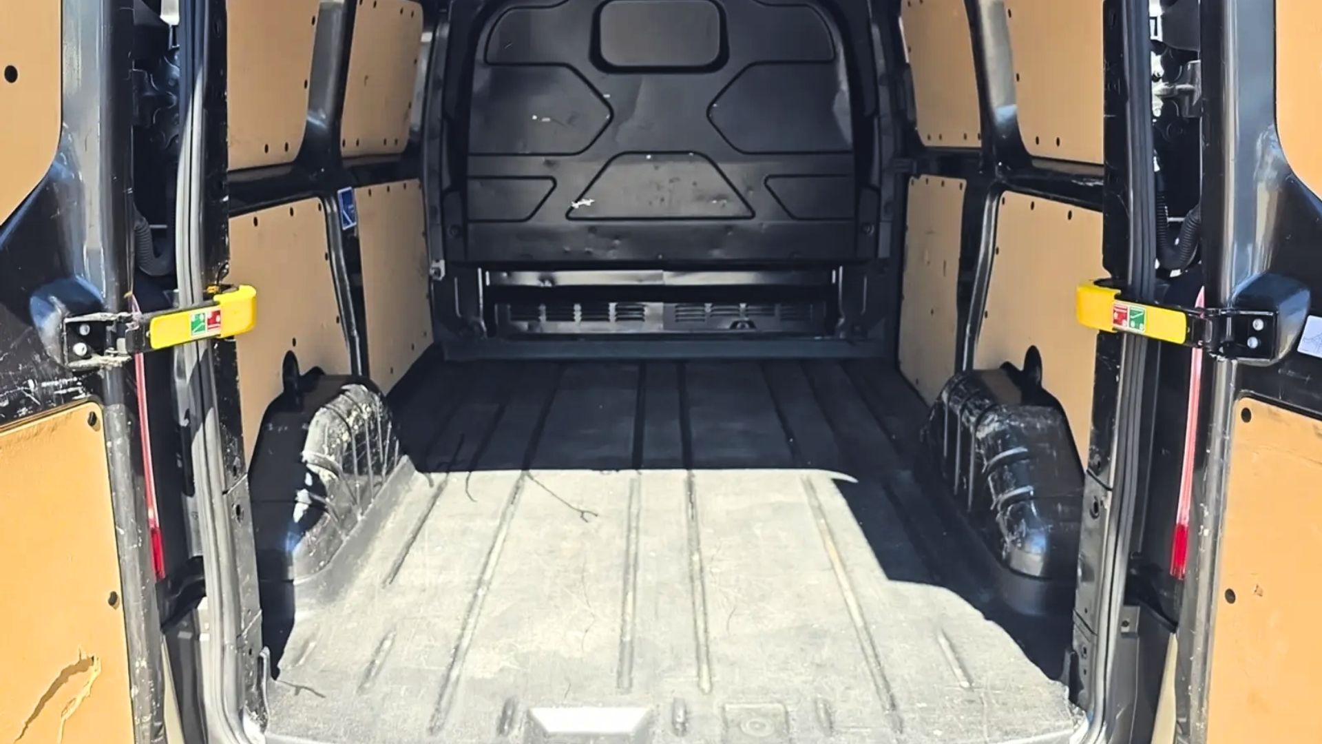 FORD Transit — photo 5