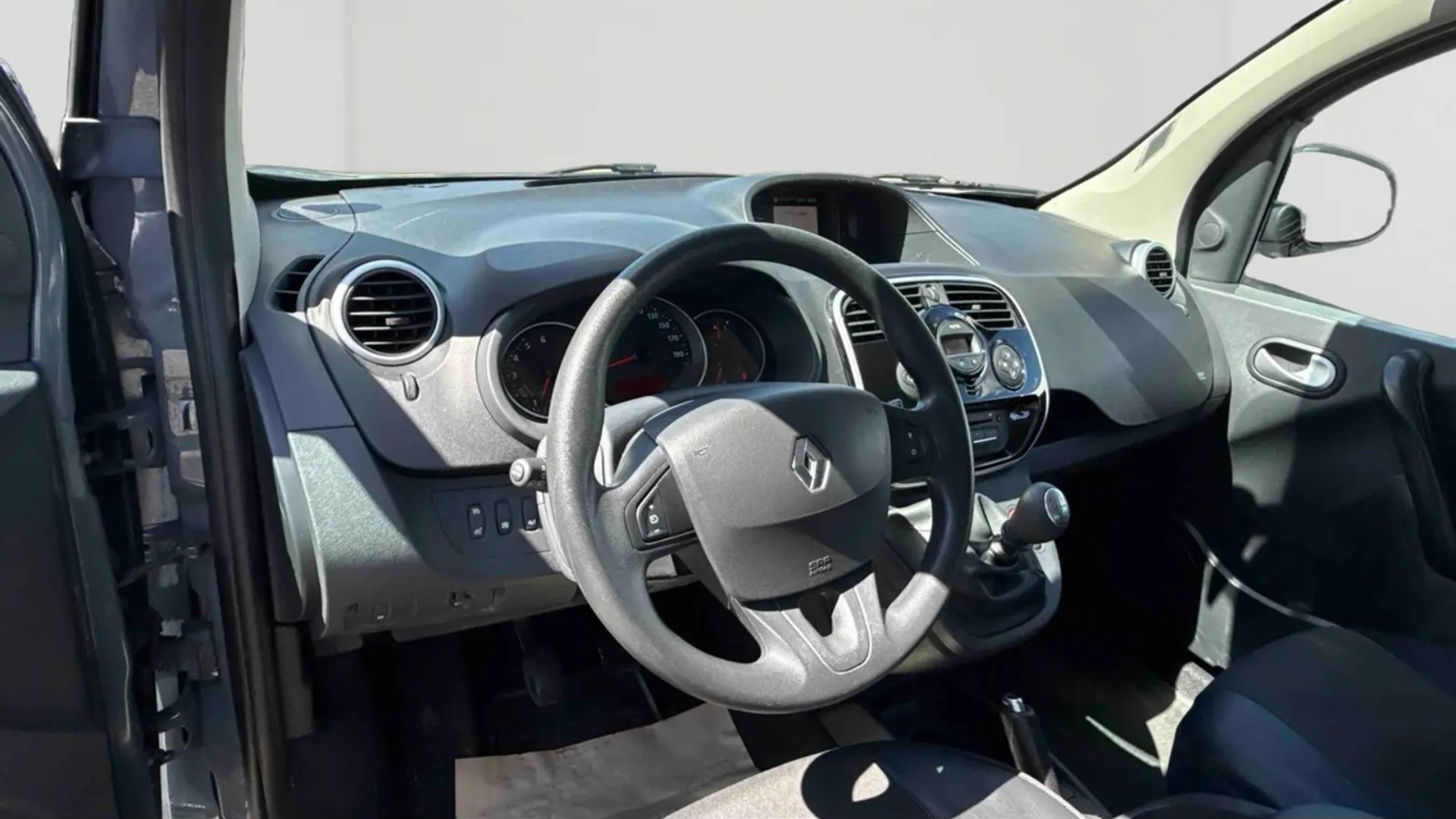 RENAULT Kangoo — photo 4