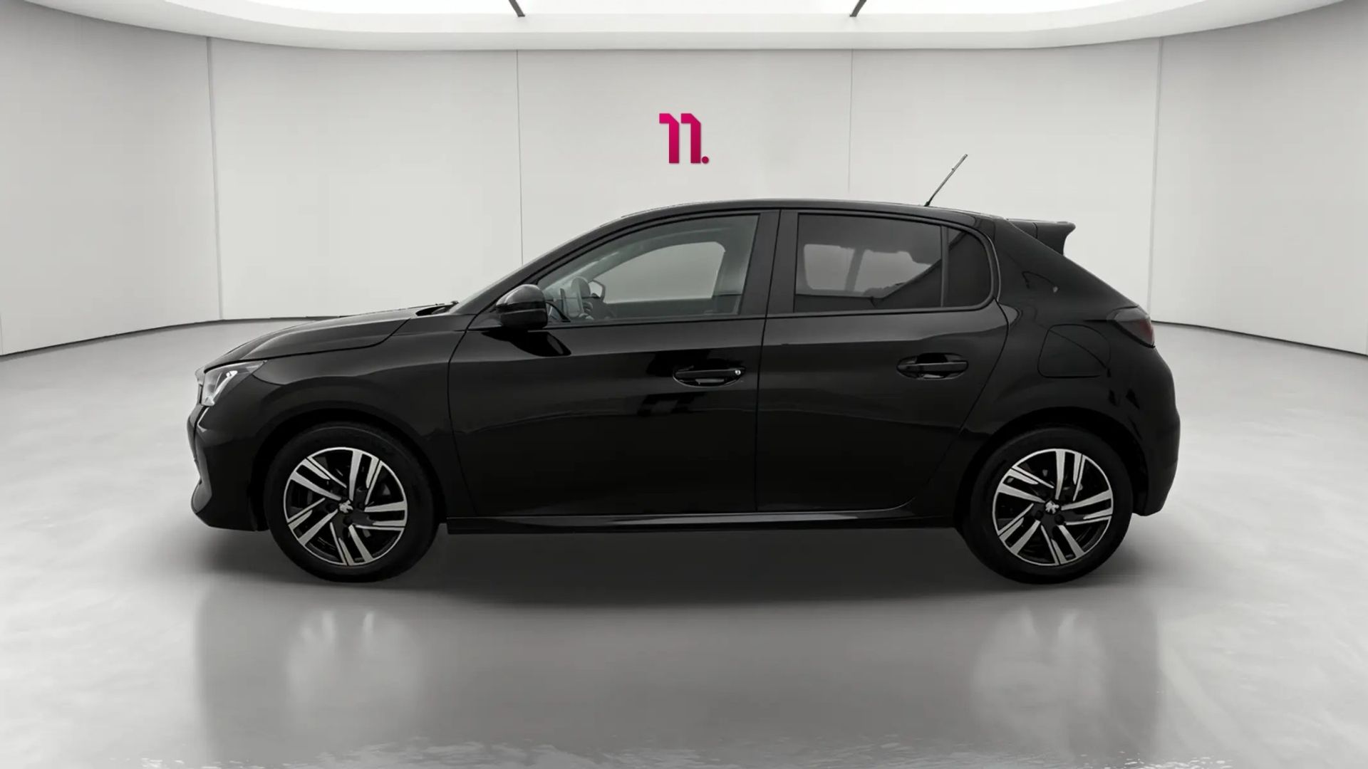 PEUGEOT 208 — photo 3